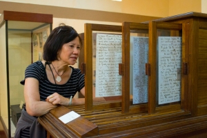 Josephine Rekart reads 150-year old letters at the Livingstone Museum.
